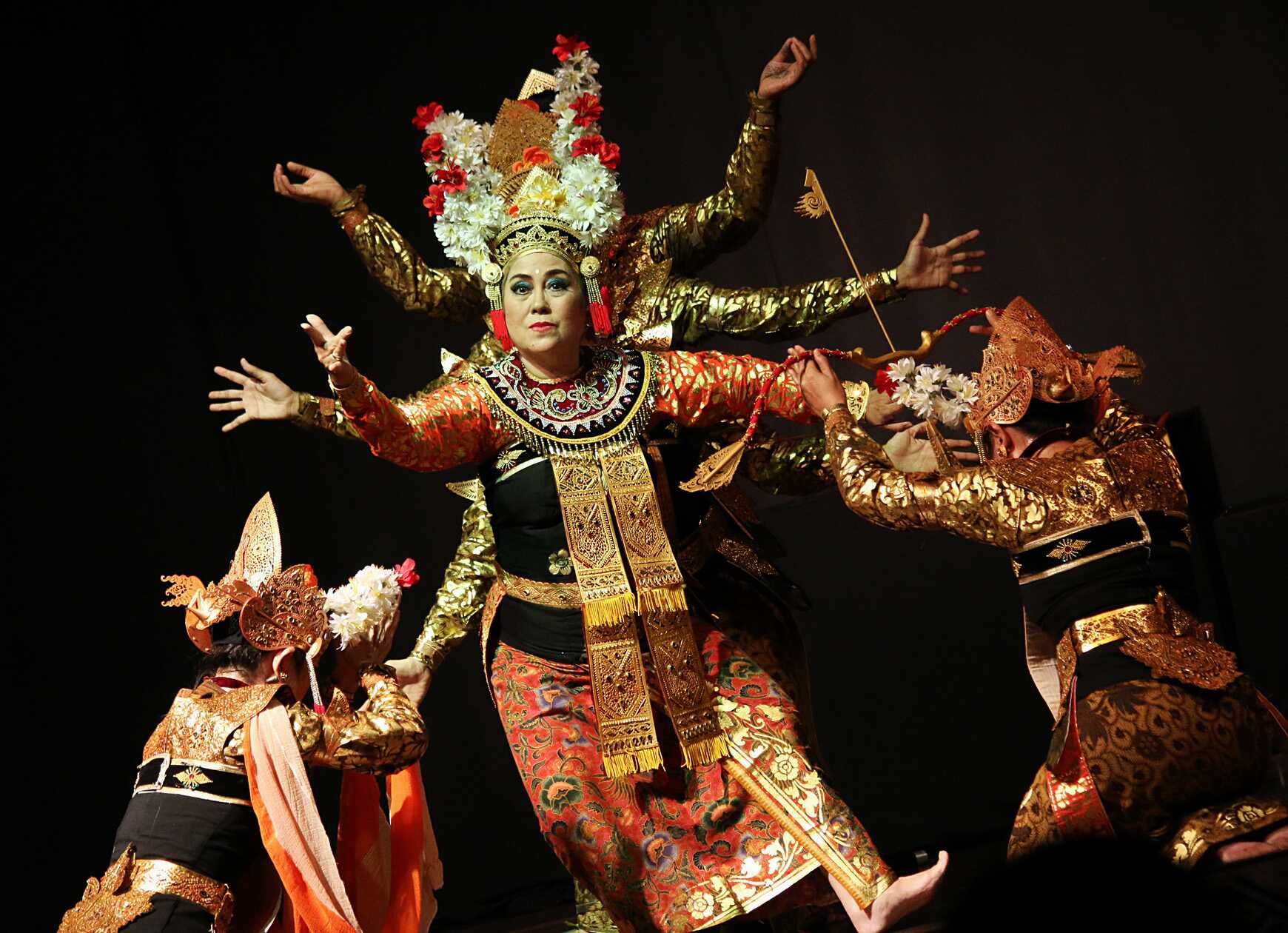 Legong (13)