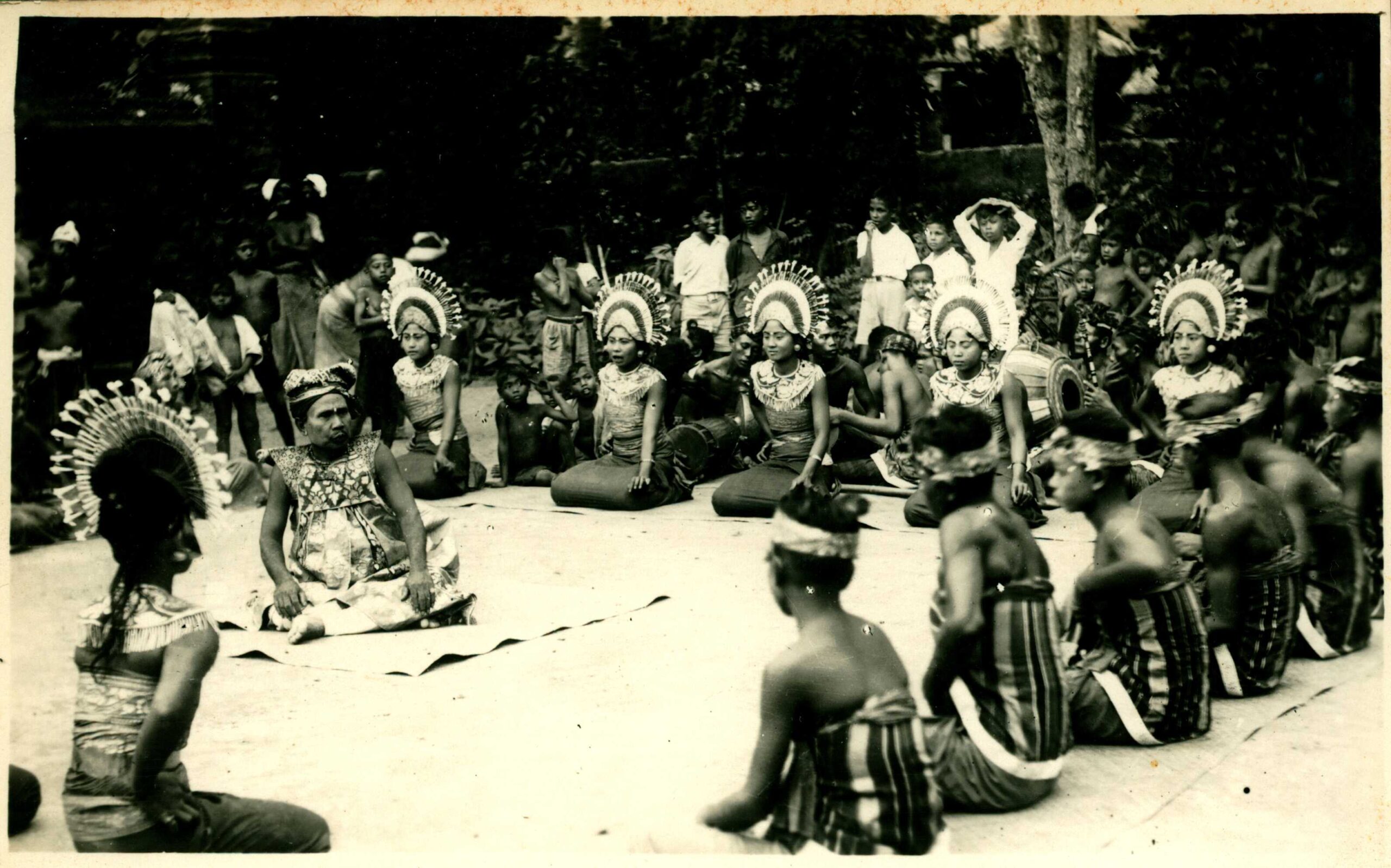 Legong (25)