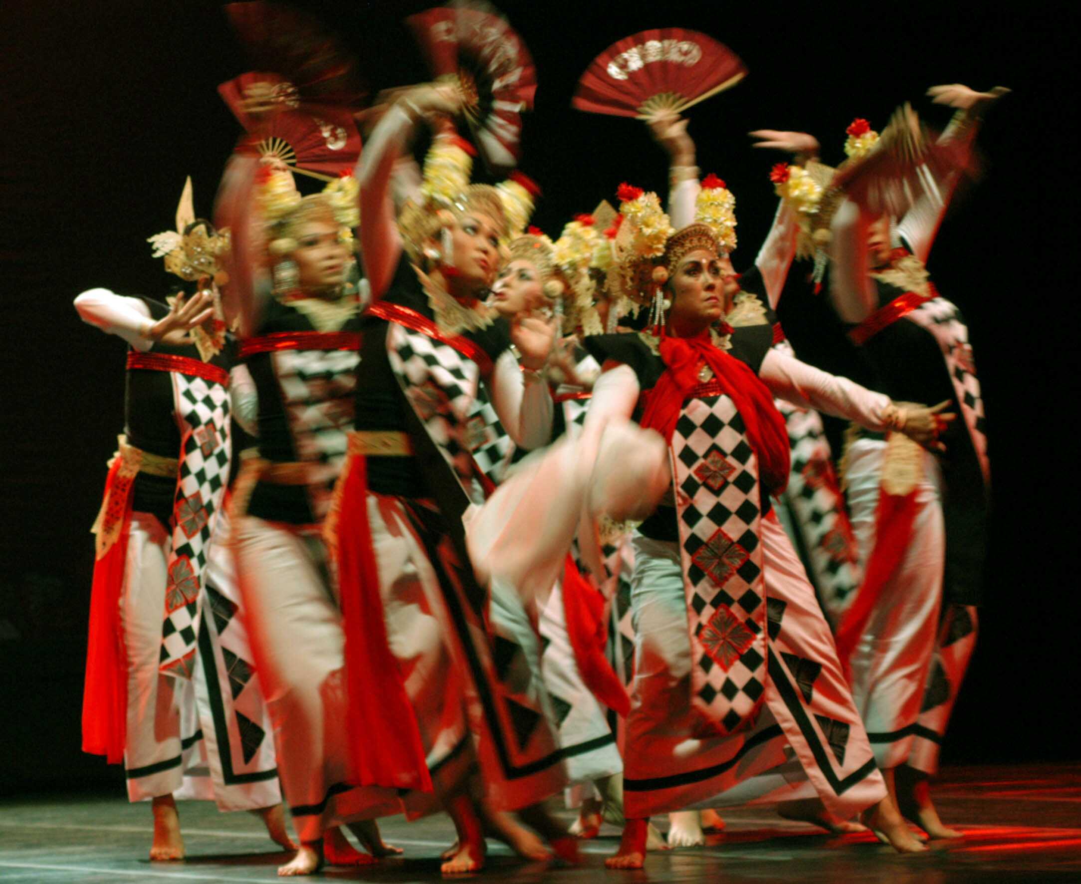 Legong (29)